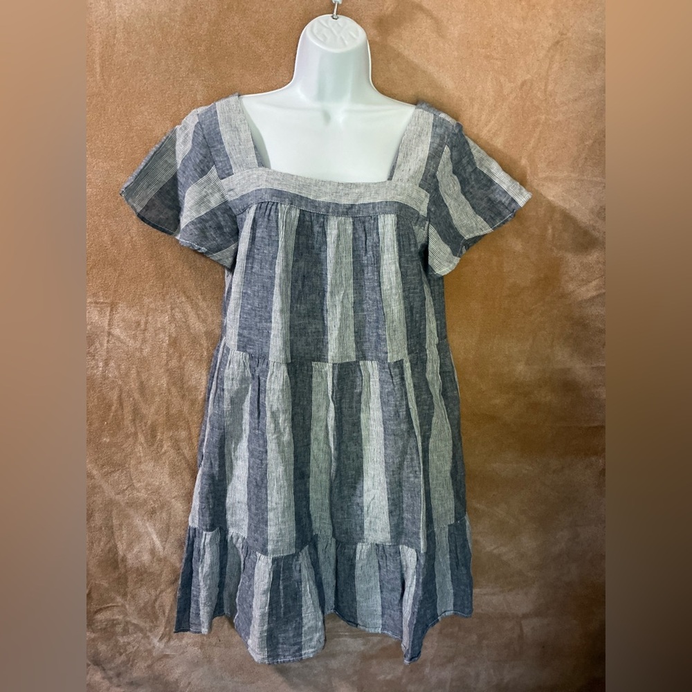 Beachlunchlounge Blue and Gray Tiered Midi‎ Sundress flutter sleeves